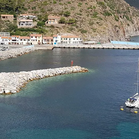 Molo 106 Πανσιόν *